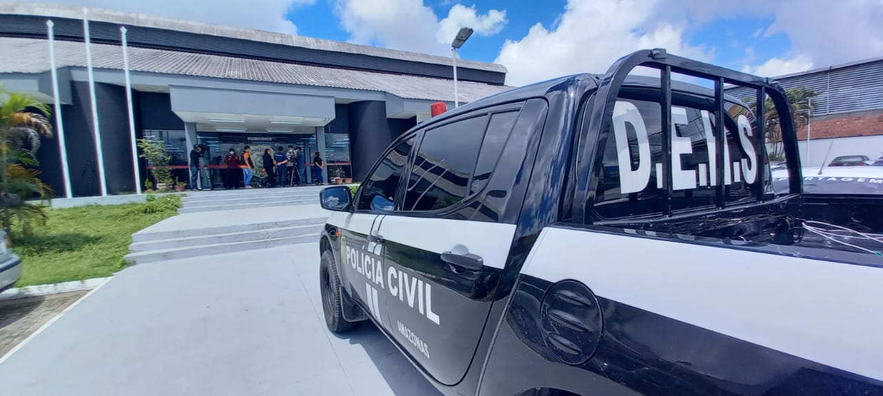 Piloto de fuga é preso suspeito de participar de assassinato em barbearia de Manaus