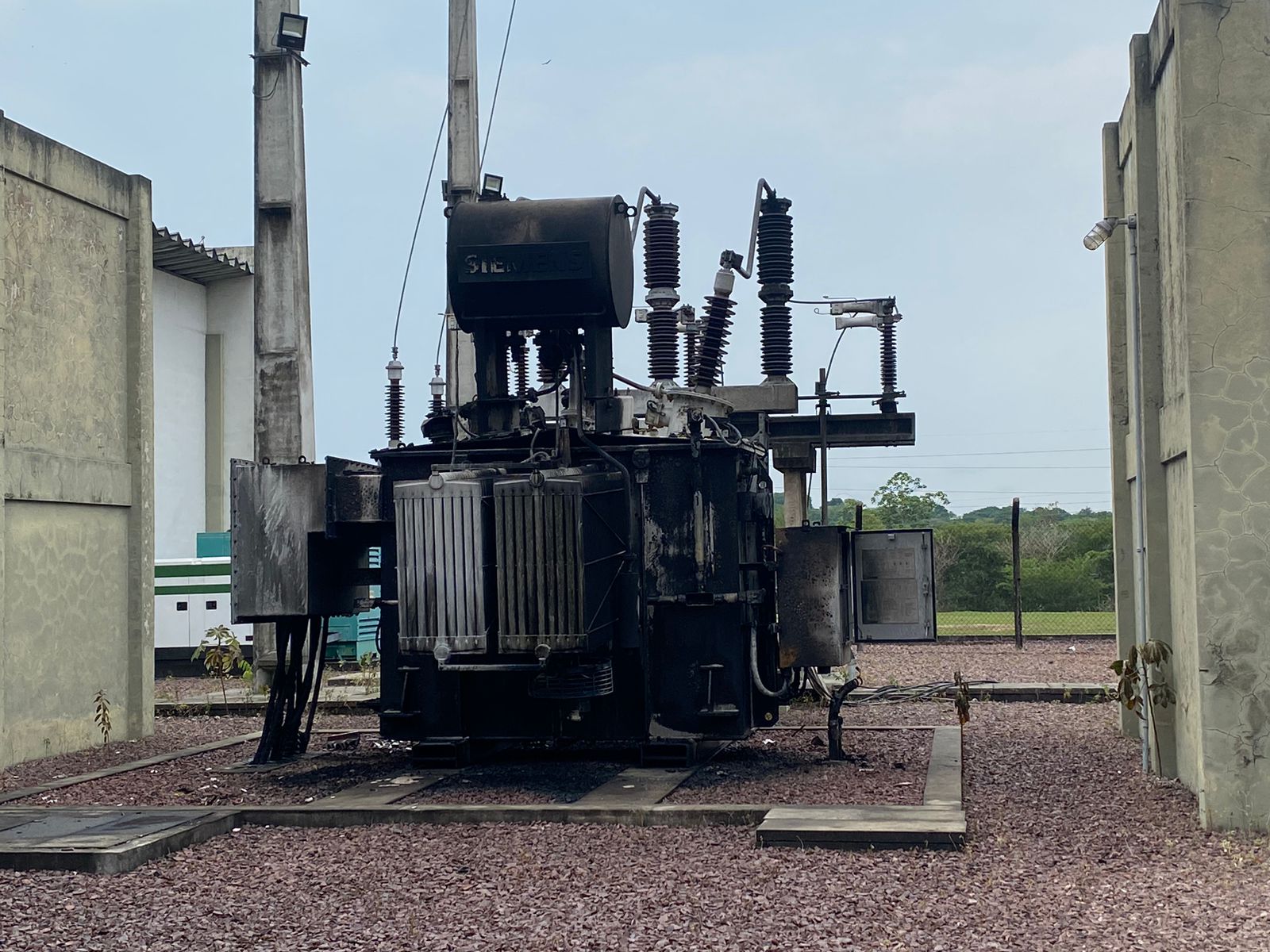 Ageman cobra explicações sobre incêndio em subestação que deixou bairros de Manaus sem água