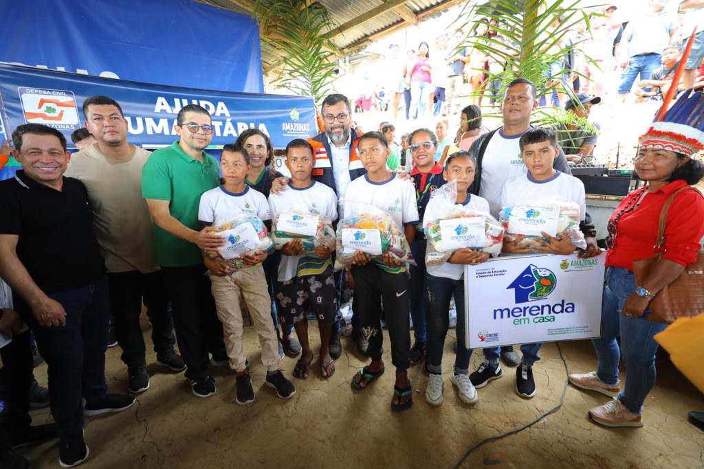 Governo alcança marca de 860 toneladas de alimentos entregues durante seca histórica no Amazonas 