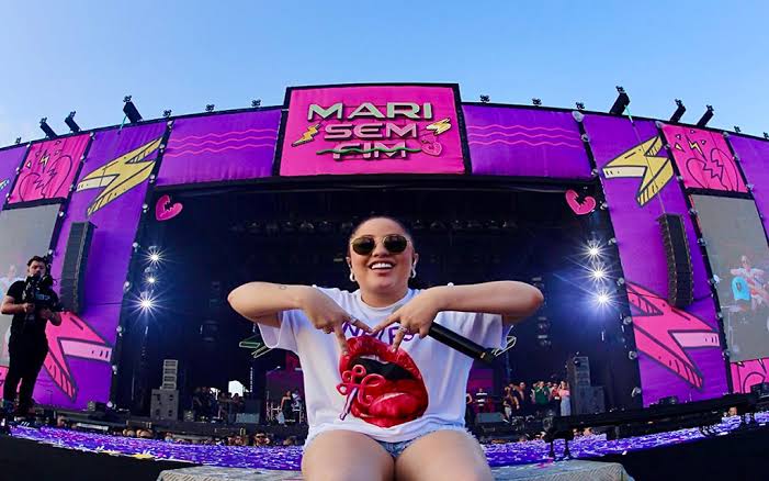 Mari Fernandes agita véspera de feriado em Manaus com Xand Avião e Felipe Amorim