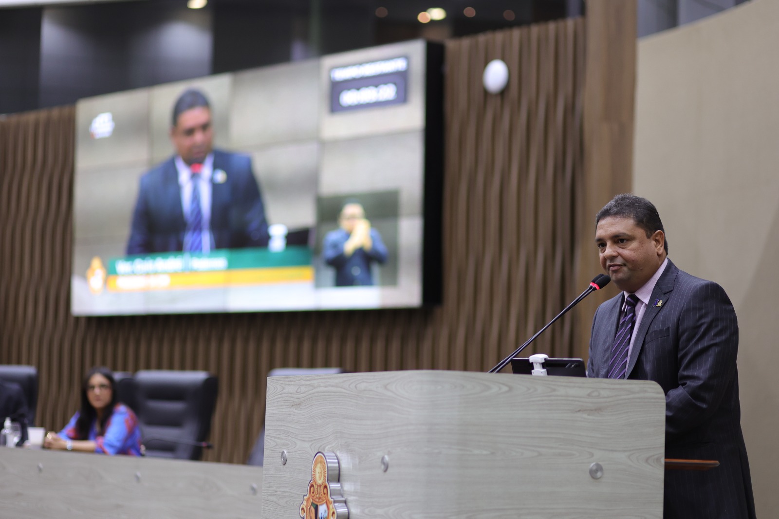 Caio André apresenta requerimento para que Semef explique bloqueio de contas da CMM