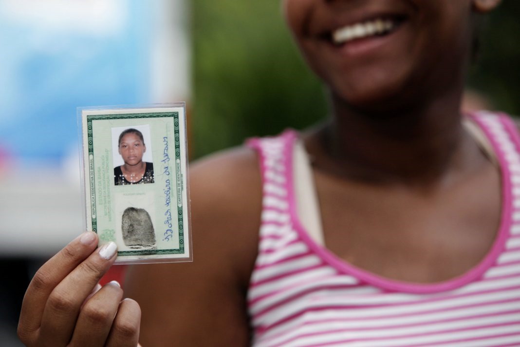 Projeto propõe campanha para emissão de RG para crianças em Manaus