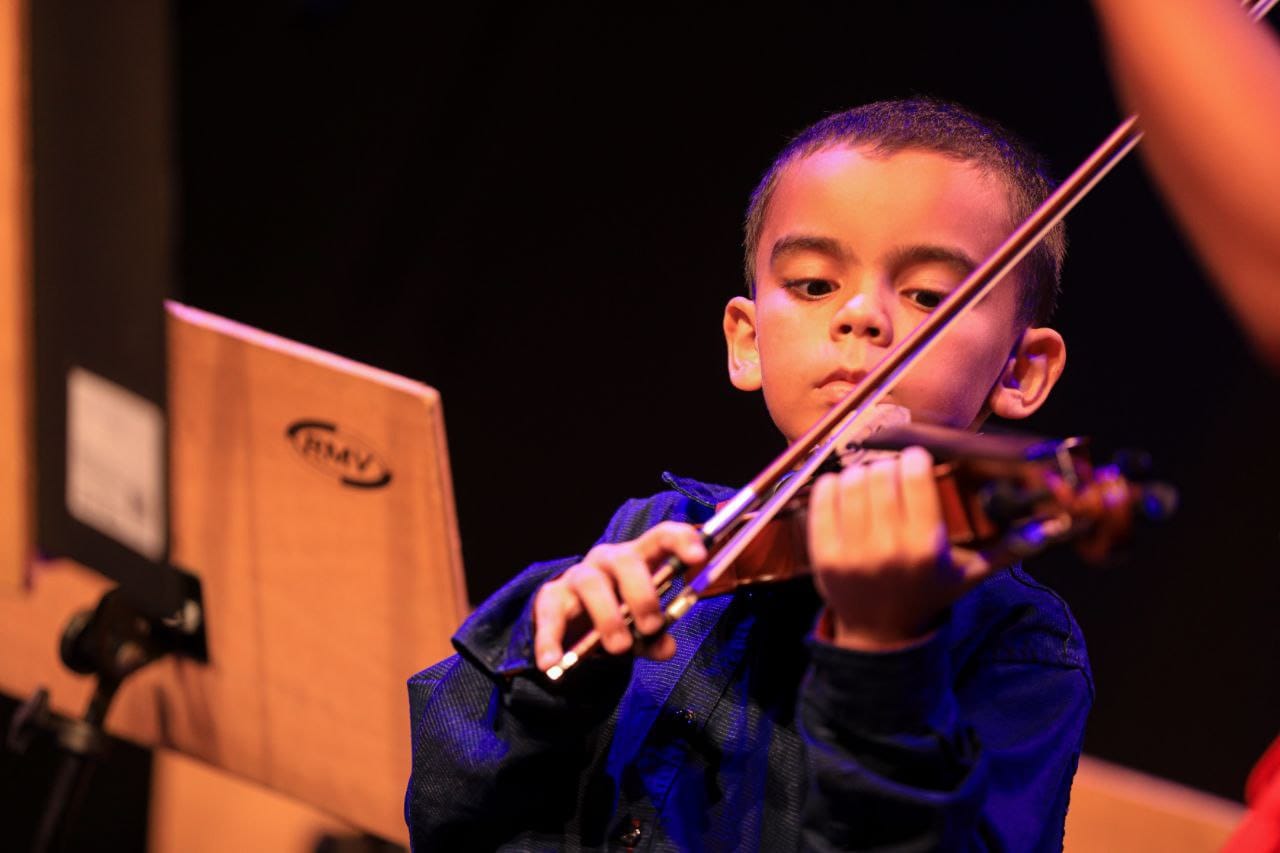 Curso de música infantil do Liceu Cláudio Santoro fará concerto no Teatro Amazonas