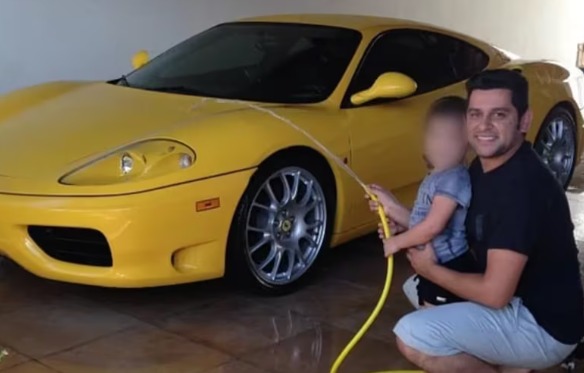 Calote? Justiça obriga cantor Léo Magalhães a pagar Ferrari comprada em 2014