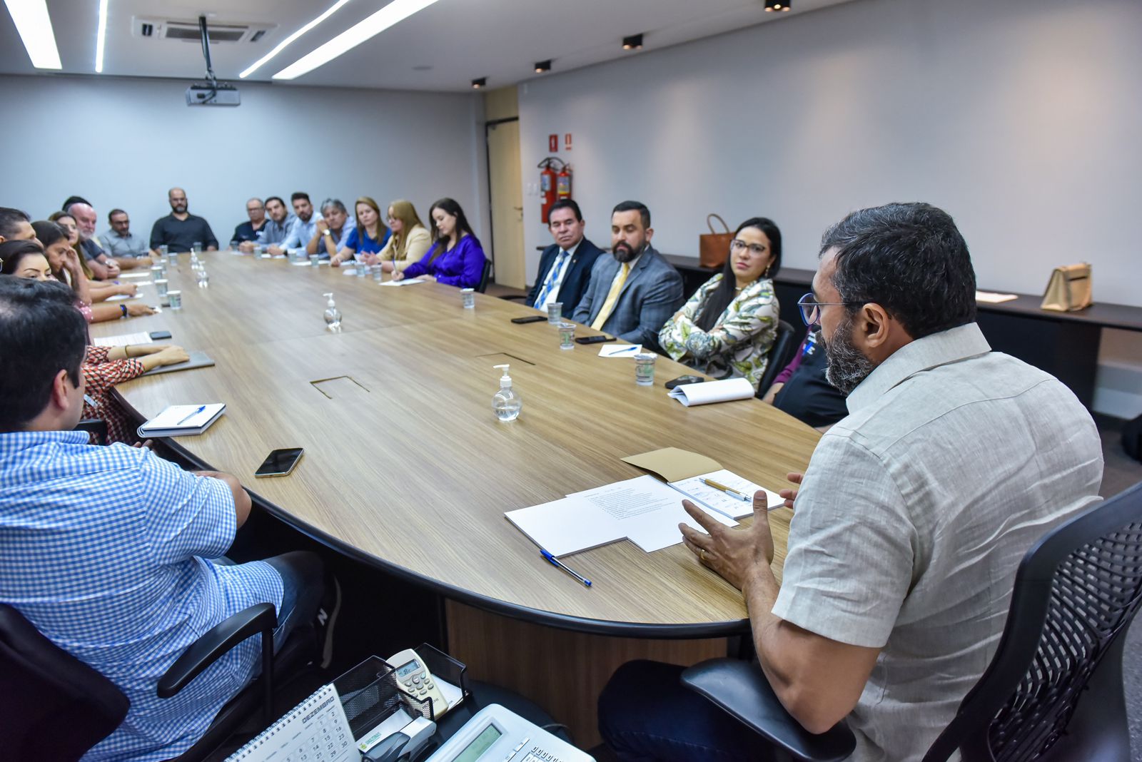 Médicos retomam 100% dos serviços de saúde no Amazonas após acordo com governo