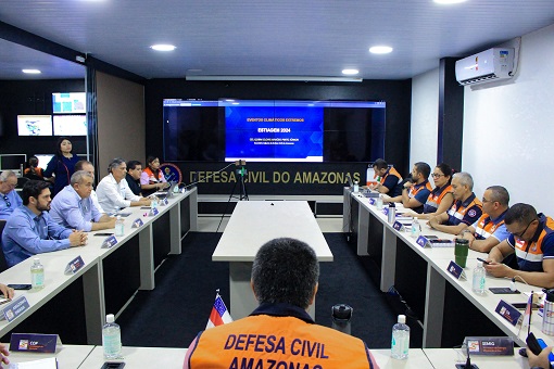 Defesa Civil apresenta relatório sobre impactos no fornecimento de energia elétrica durante seca no Amazonas