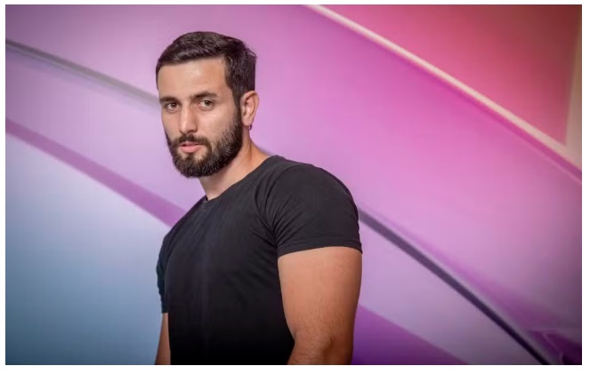 Matteus atinge a marca de 2 milhões de seguidores