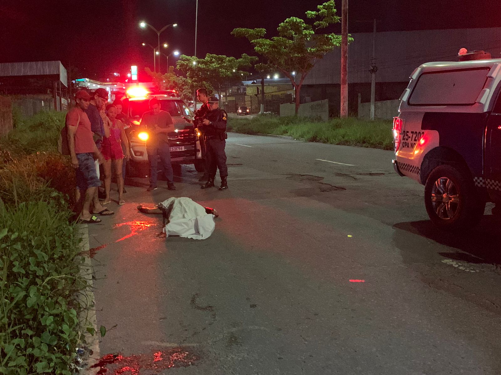 Homem é morto a tiros após ser perseguido por criminosos em Manaus