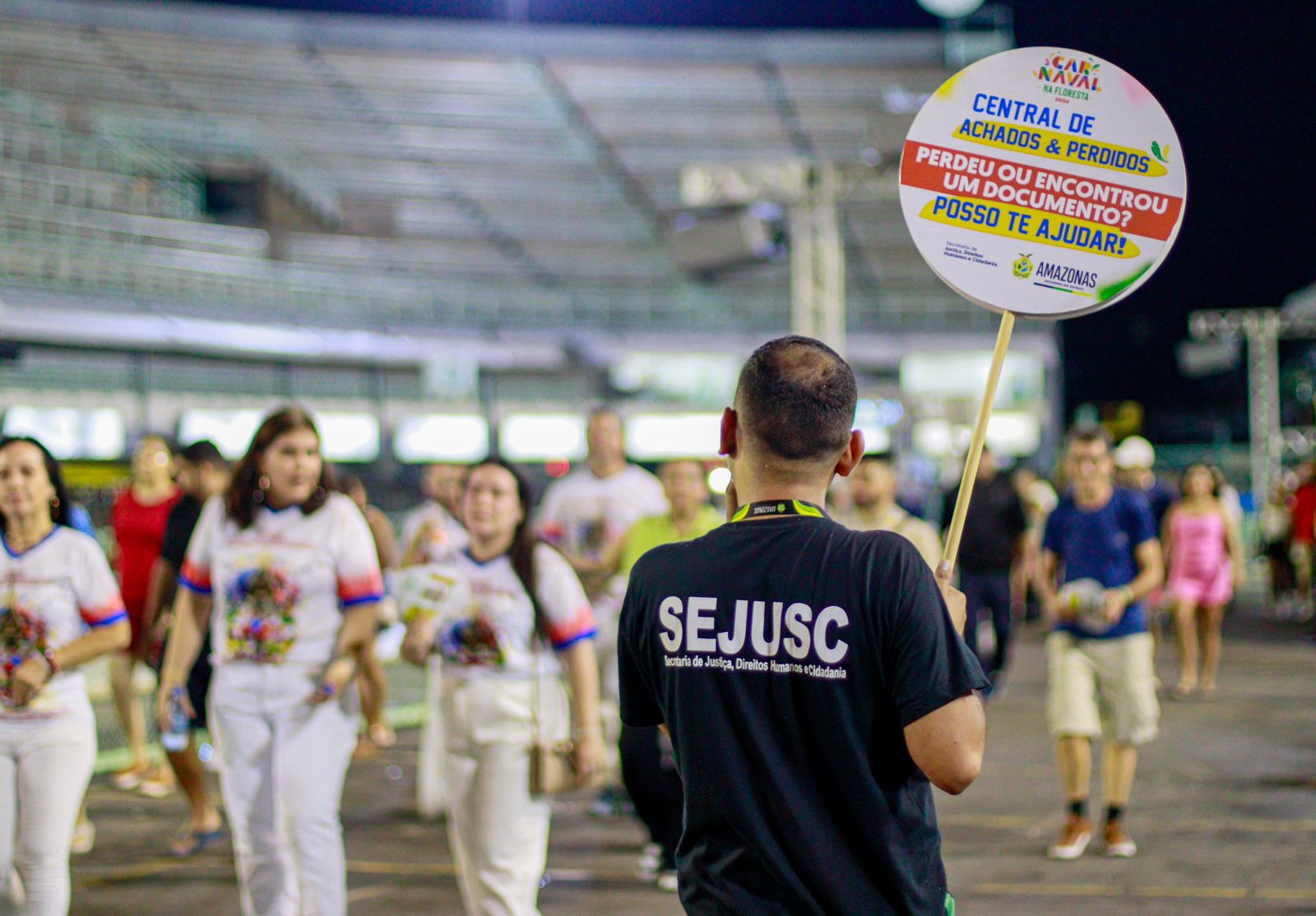 Mais de 50 crianças são impedidas de entrar no Sambódromo durante desfiles das Escolas de Samba