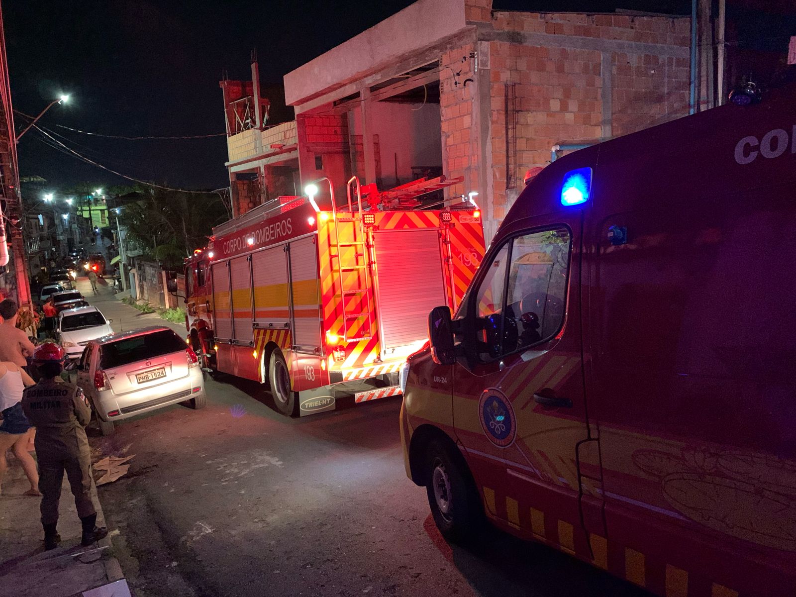 Princípio de incêndio atinge casa e assusta moradores do Nova Esperança