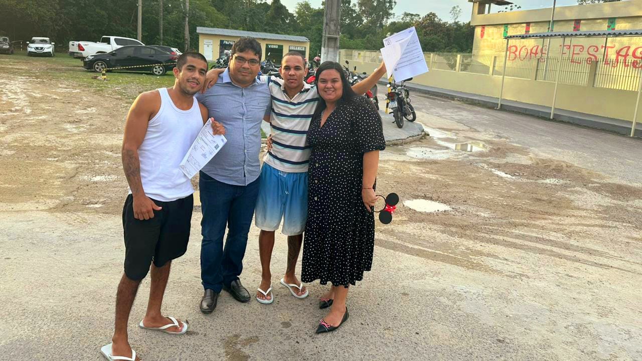 Suspeitos de fraude em rifas, ‘Lucas Picolé’ e ‘Mano Queixo’, deixam prisão em Manaus