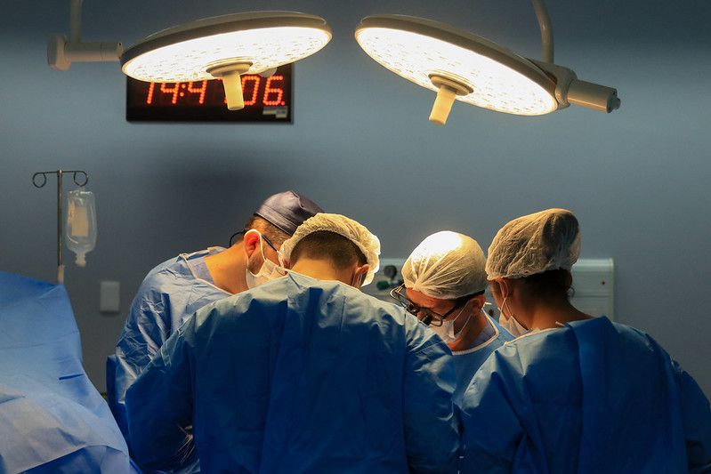 Mulher recebe rim do marido no Amazonas: "Minha cura estava do meu lado"