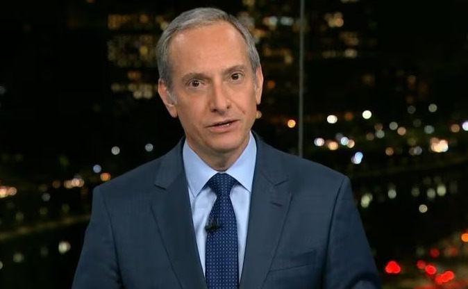 José Roberto Burnier sofre infarto na Globo e passa por cirurgia de emergência