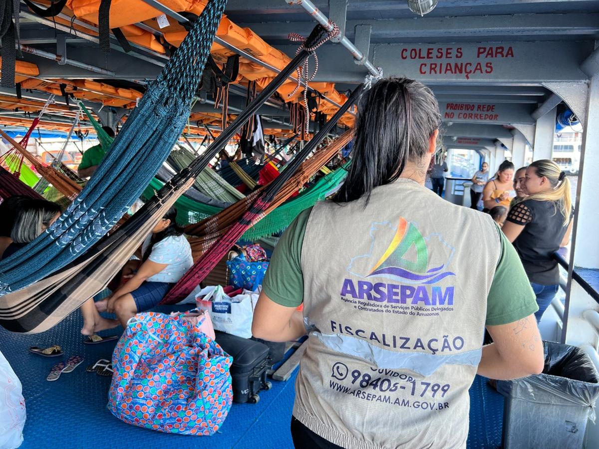 MP sugere criar lei para que embarcações exibam canais de denúncias no Amazonas