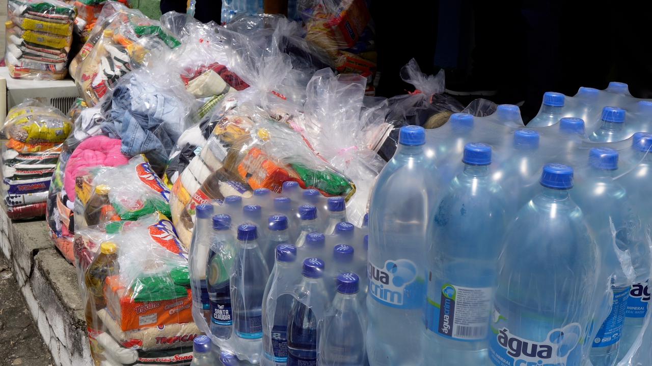 Aleam entrega doações a famílias afetadas por incêndio na Praça 14, em Manaus