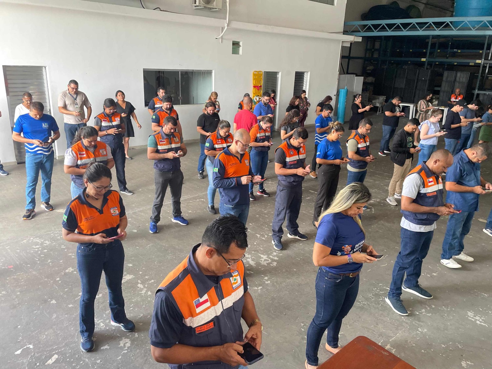 Simulado revela habilidades de agentes da Defesa Civil em meio a desastres no Amazonas