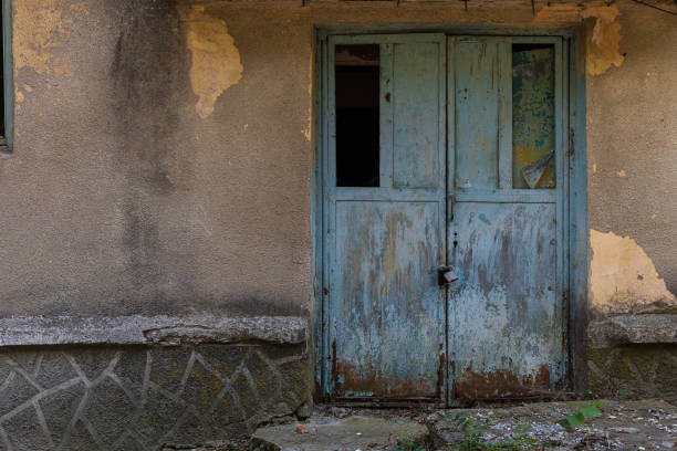 Polícia resgata criança abandonada em casa no Terra Nova