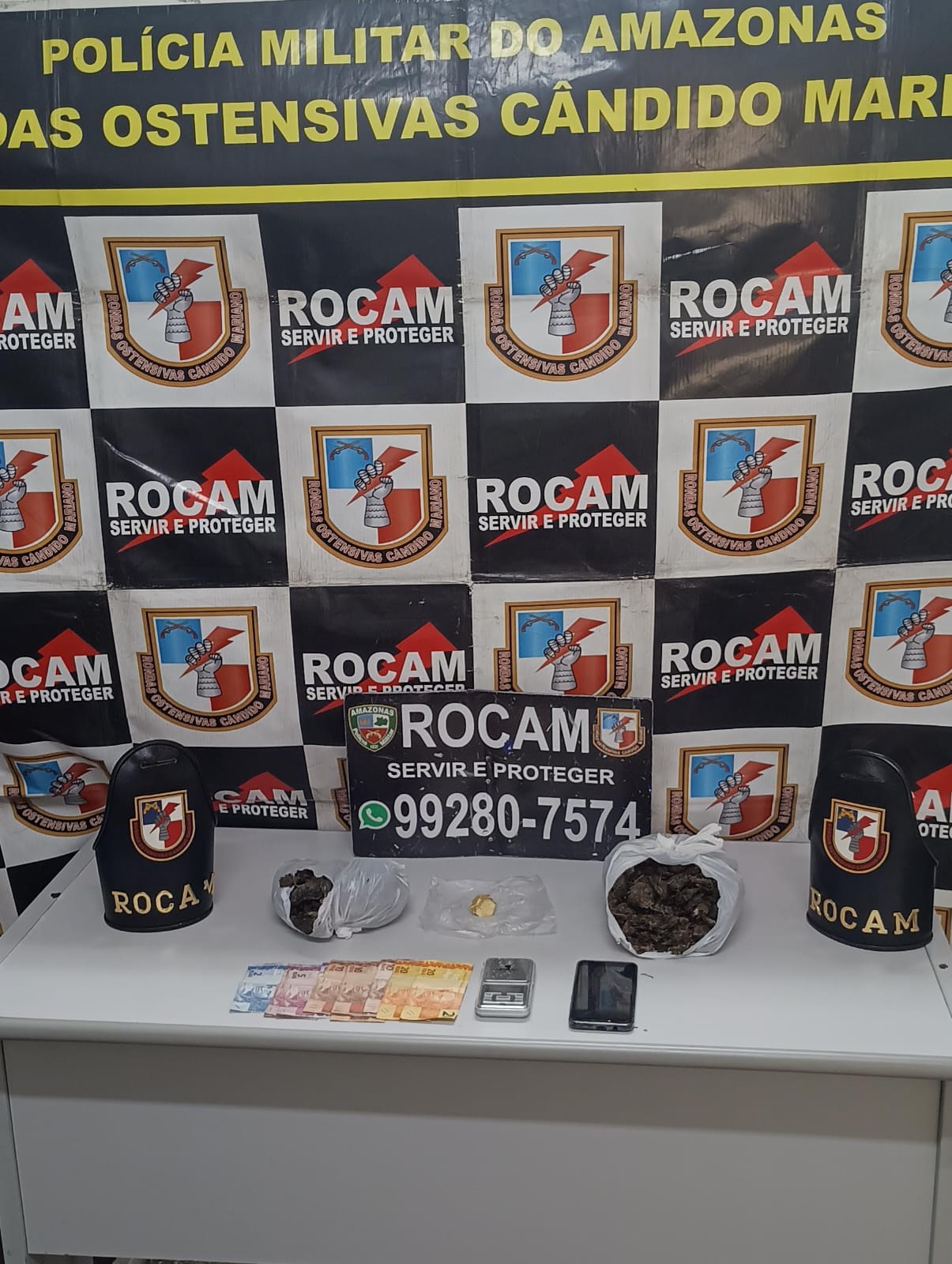 Adolescente é apreendido após tentar fugir da Rocam por telhado de kitnet no Coroado