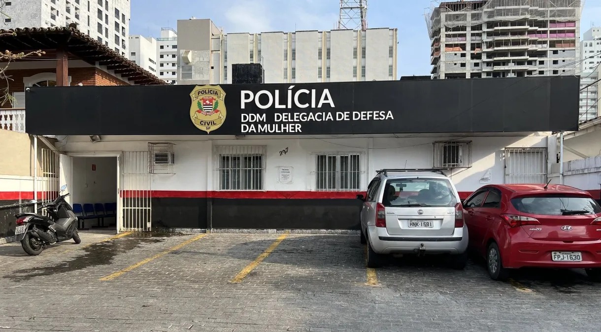 Onze PMs são suspeitos de estupro coletivo contra mulher; vítima engravidou