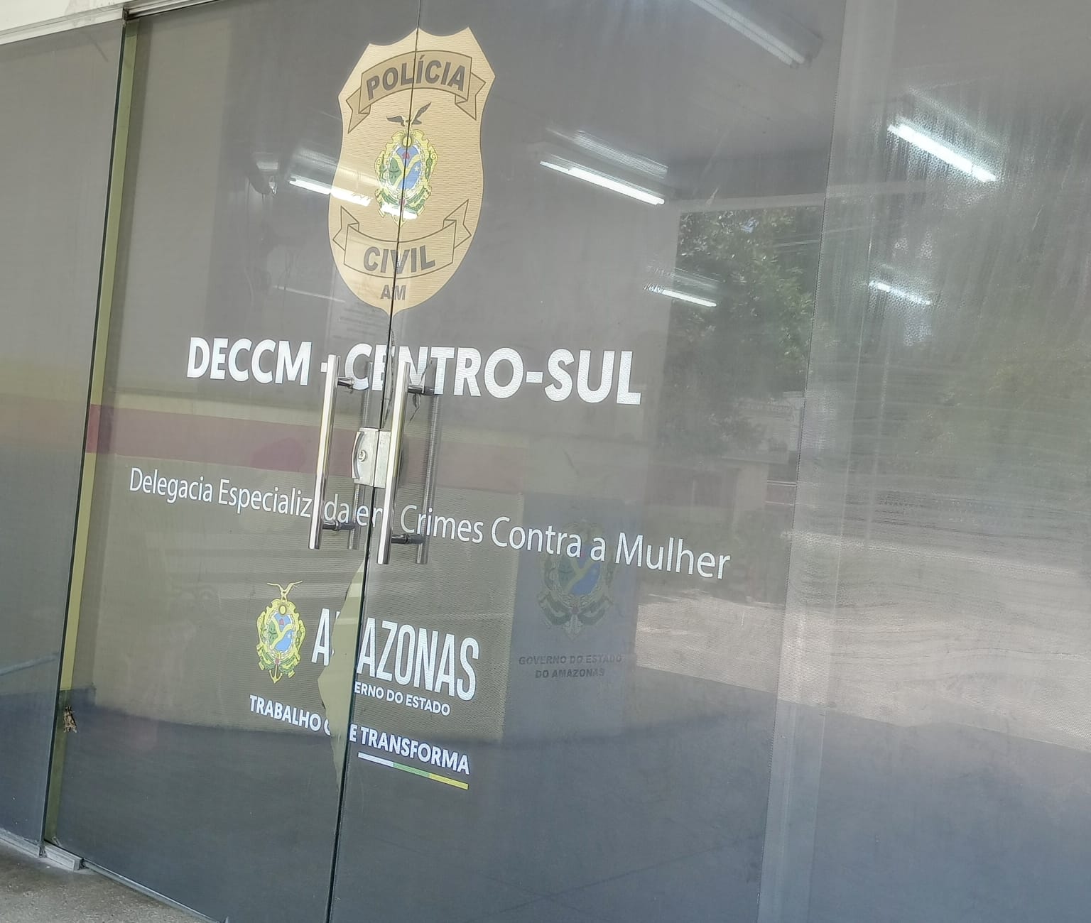 Casado há 24 anos, marido tenta matar mulher a golpes de machado na Cidade Nova