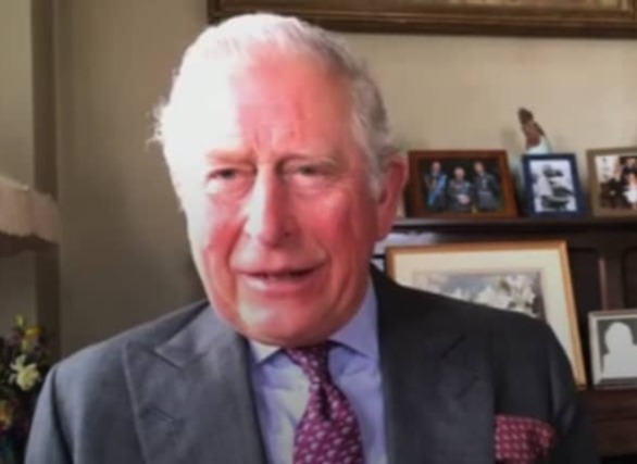 Rei Charles rejeita quimioterapia e quer tratar câncer com 'poções', diz jornalista