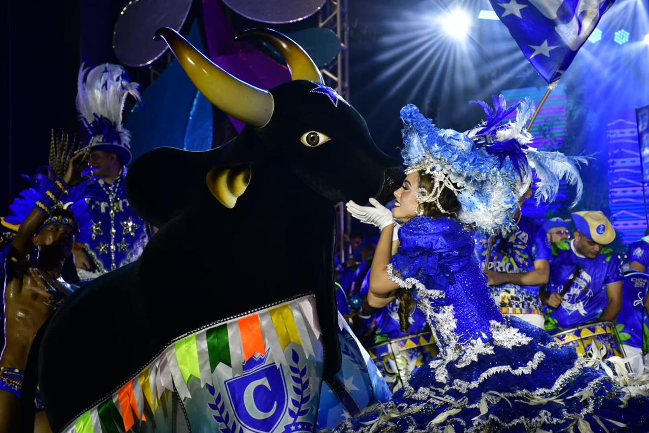 Caprichoso encerra Carnaboi em Manaus e convida para o Festival de Parintins