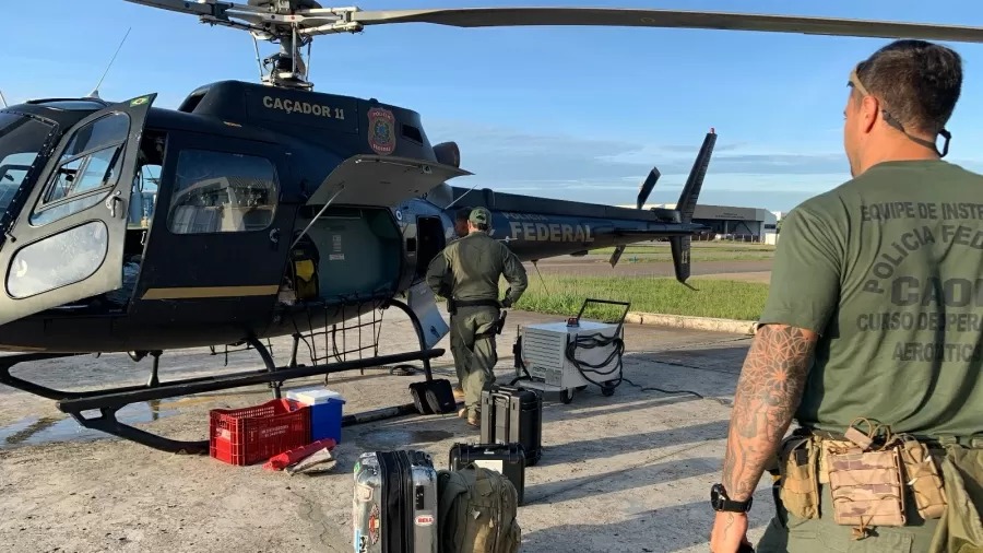 Helicóptero e drones da PF caçam fugitivos de prisão de segurança máxima
