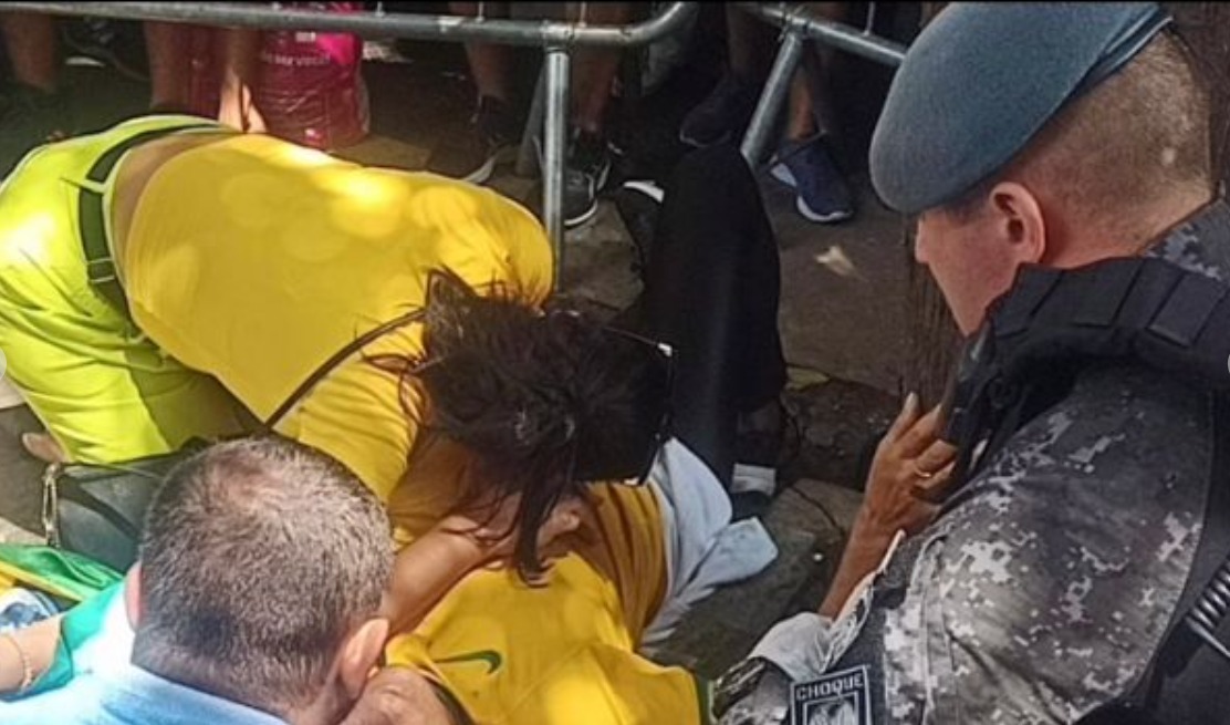 Mulher tem pulmão perfurado após cair de árvore durante ato de Bolsonaro na Paulista