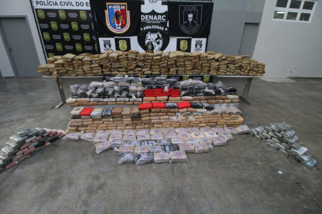 Drogas e ouro apreendidos em abordagens estão avaliados em R$ 26 milhões, diz PM