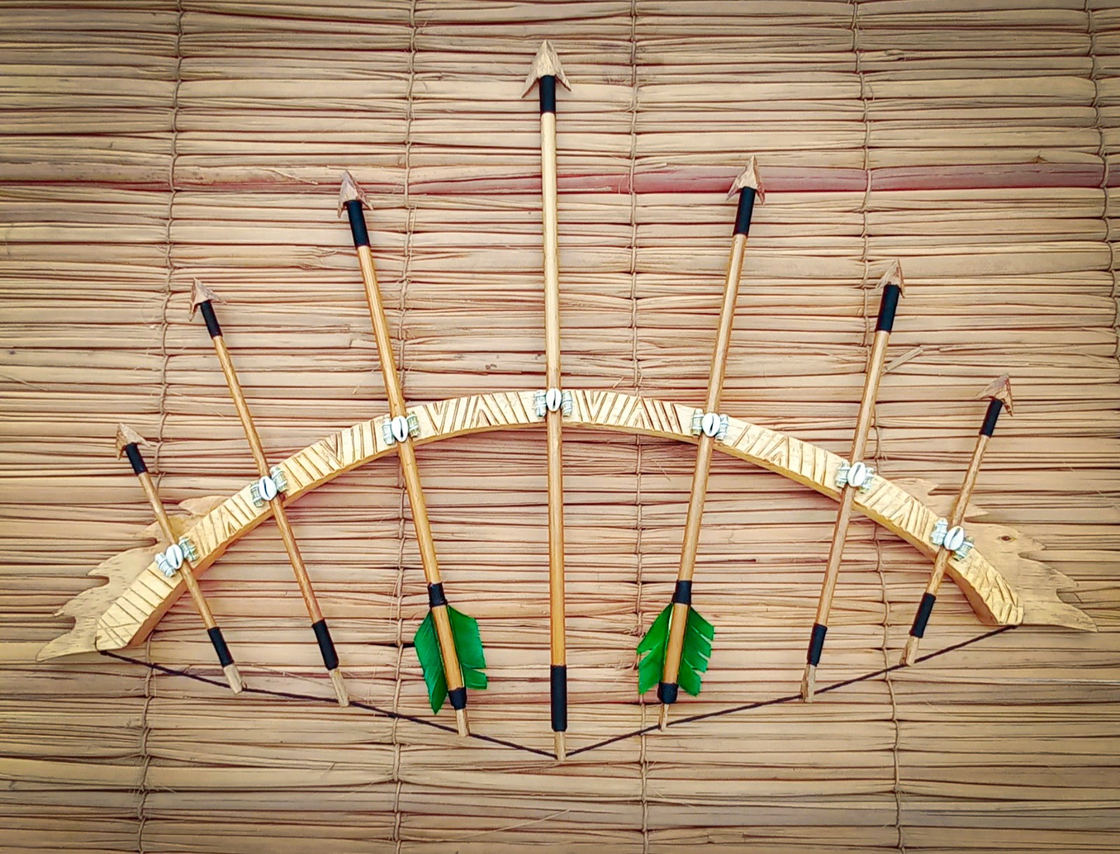 Parintinense constrói esculturas para divulgar religiosidade afro amazônica