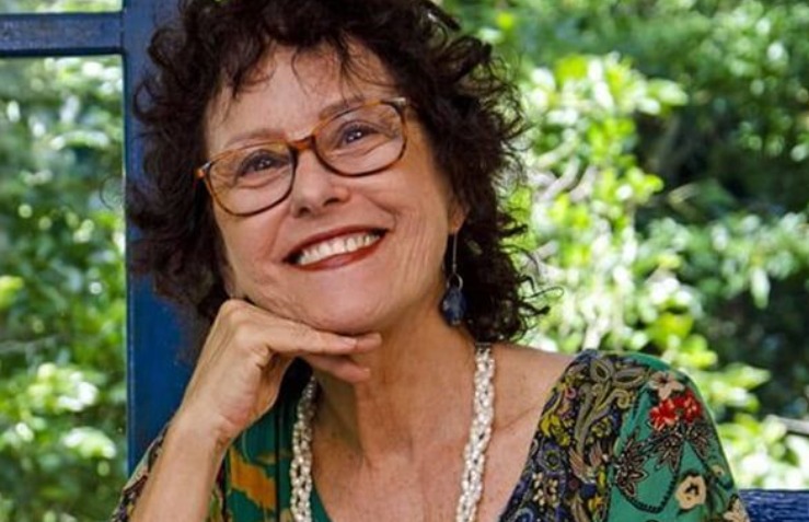 Justiça decreta prisão de donos de pitbulls que atacaram escritora Roseana Murray 