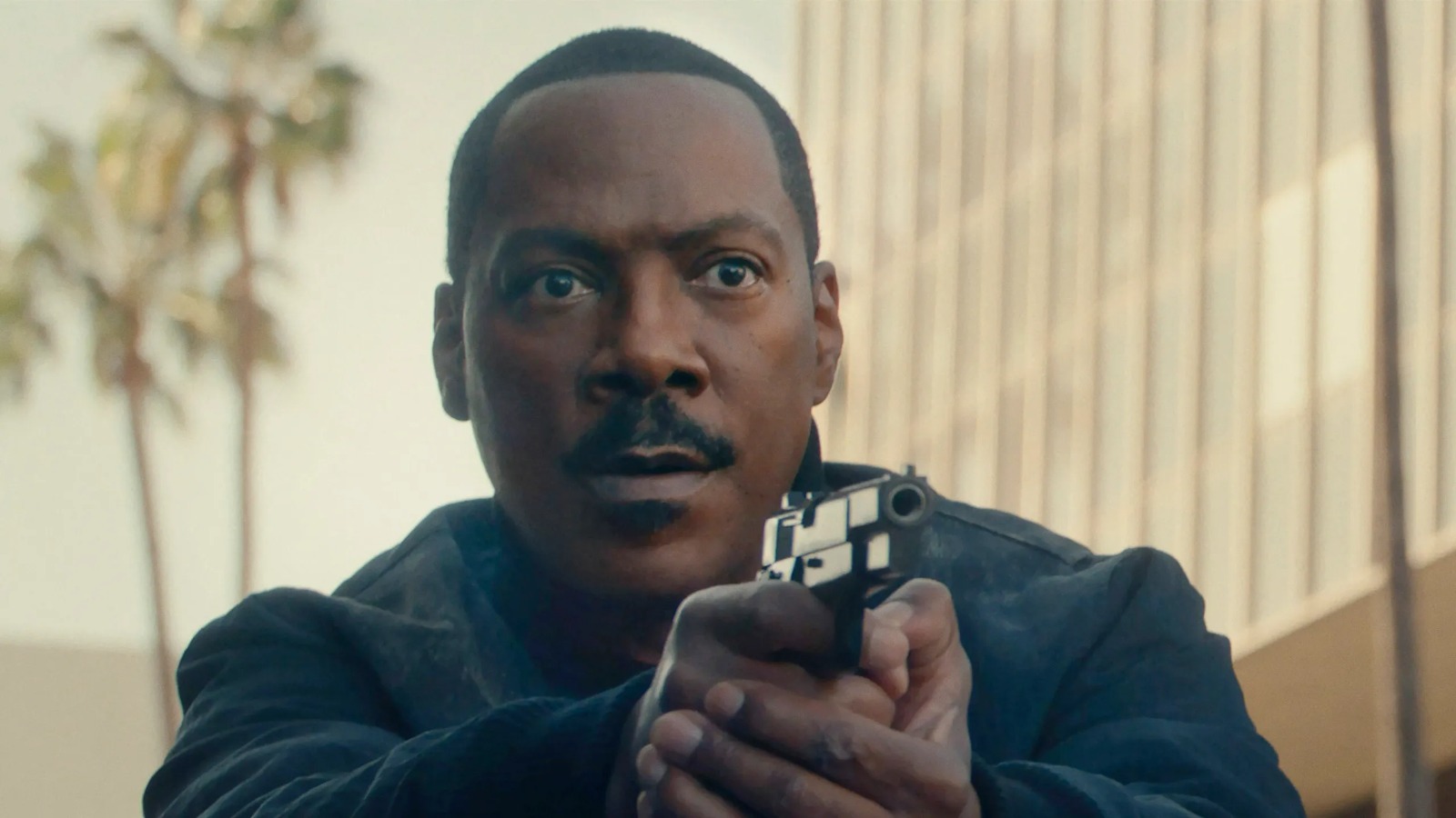 Novo filme de Eddie Murphy tem acidente com carro e caminhão durante gravação