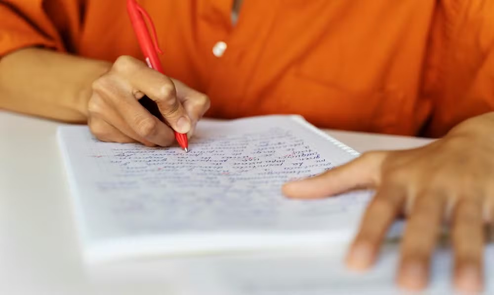 Concurso Unificado proíbe que candidato leve prova para casa e recebe críticas