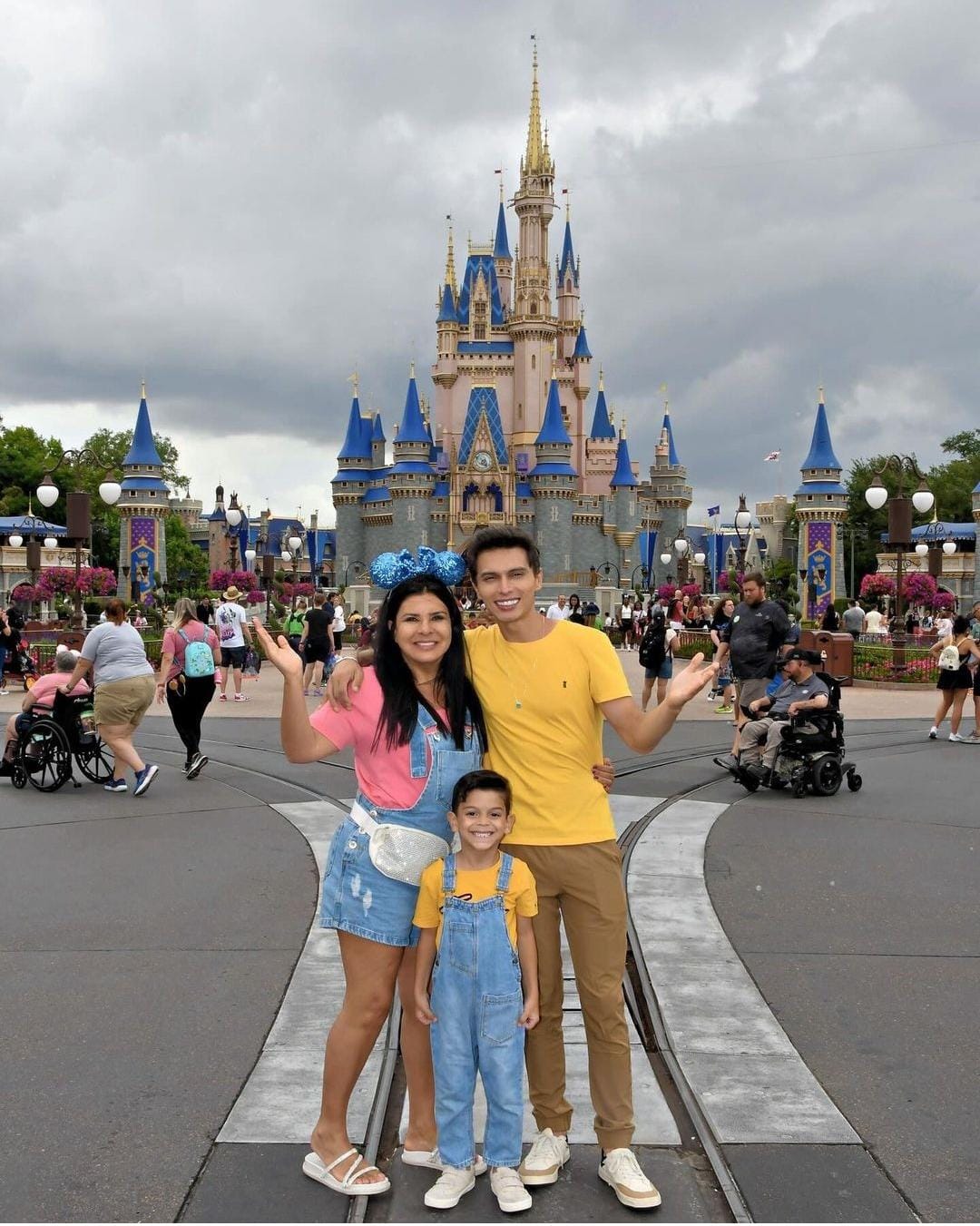 Mara Maravilha mostra o rosto do filho pela primeira vez: 'Você mudou tudo'