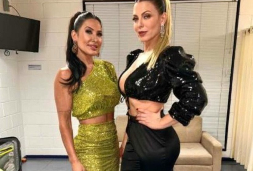 Sheila Mello surpreende ao falar da relação com Scheila Carvalho: ‘não sou amiga’