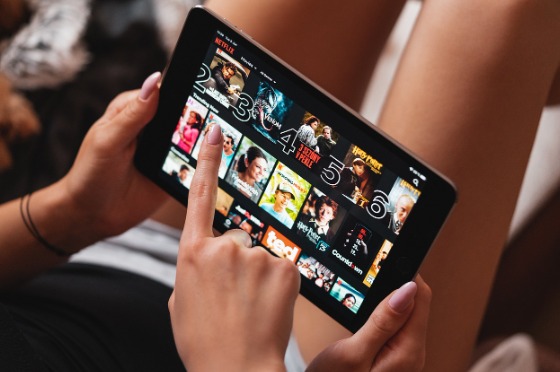 Sem aviso, Netflix aumenta preços de planos no Brasil; veja novos valores 