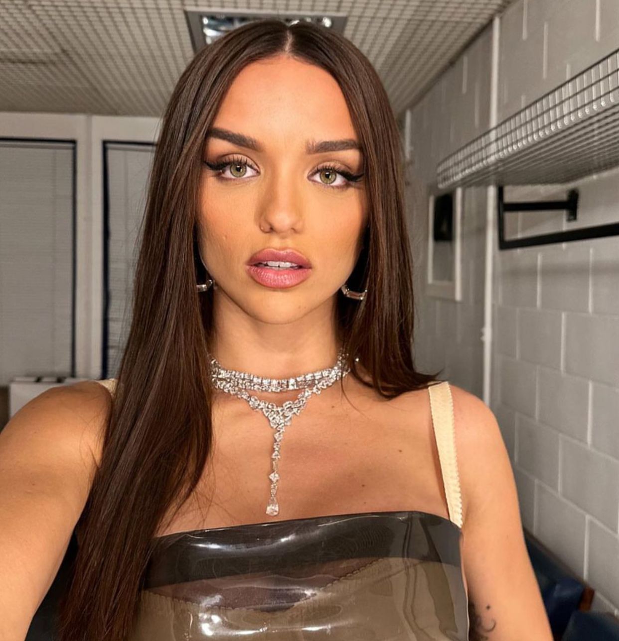 Colunista expõe atrito de Rafa Kalimann com elenco de novela e ex-BBB rebate