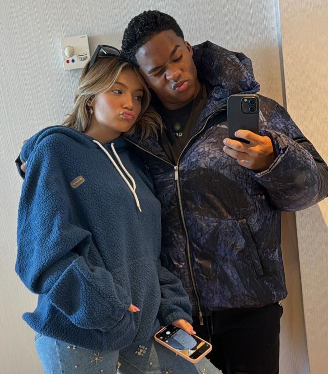 Endrick desiste de mudar visual após namorada não aprovar 