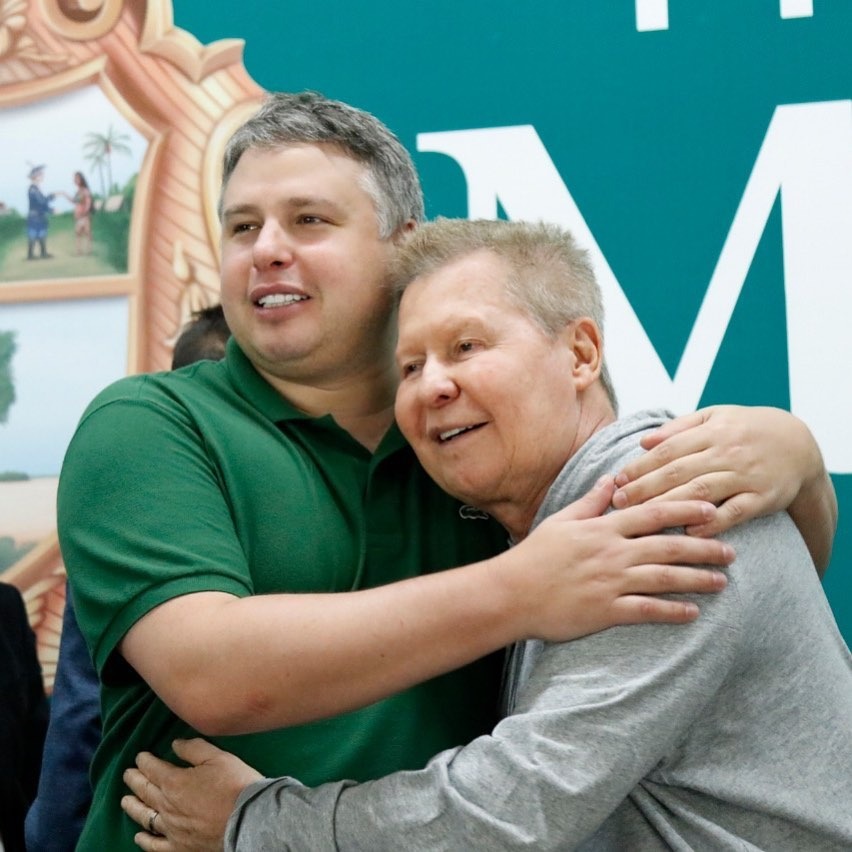 Ex-prefeito de Manaus Arthur Neto lamenta morte do filho Arthur Bisneto