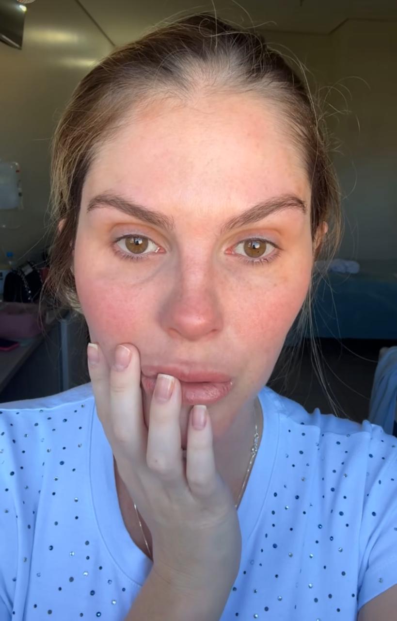 Bárbara Evans se emociona ao relatar que filho de 6 meses está internado: "esperando vaga na UTI"