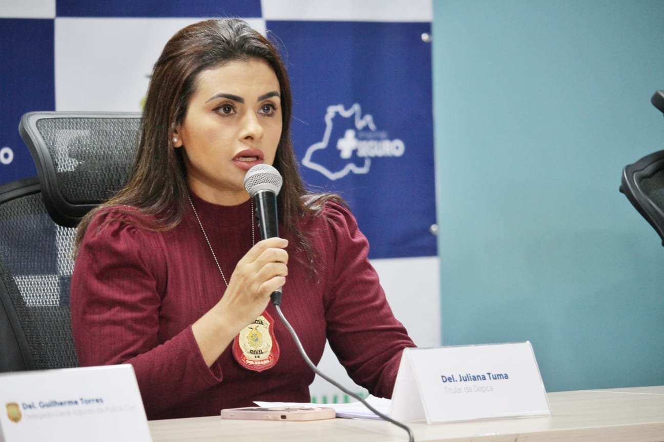 Pai sabia e presenciava torturas de menina espancada por madrasta, diz delegada