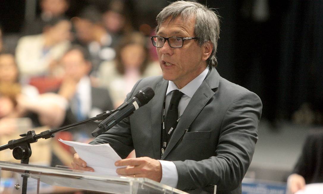 Médico diz que 'PL do Aborto' vai condenar muitas meninas à morte