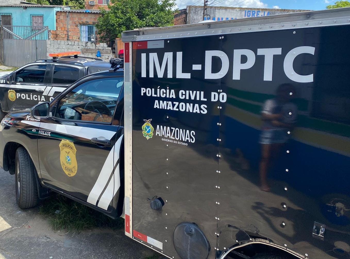 Adolescente morre afogado ao tentar salvar menina em lago no Grande Vitória