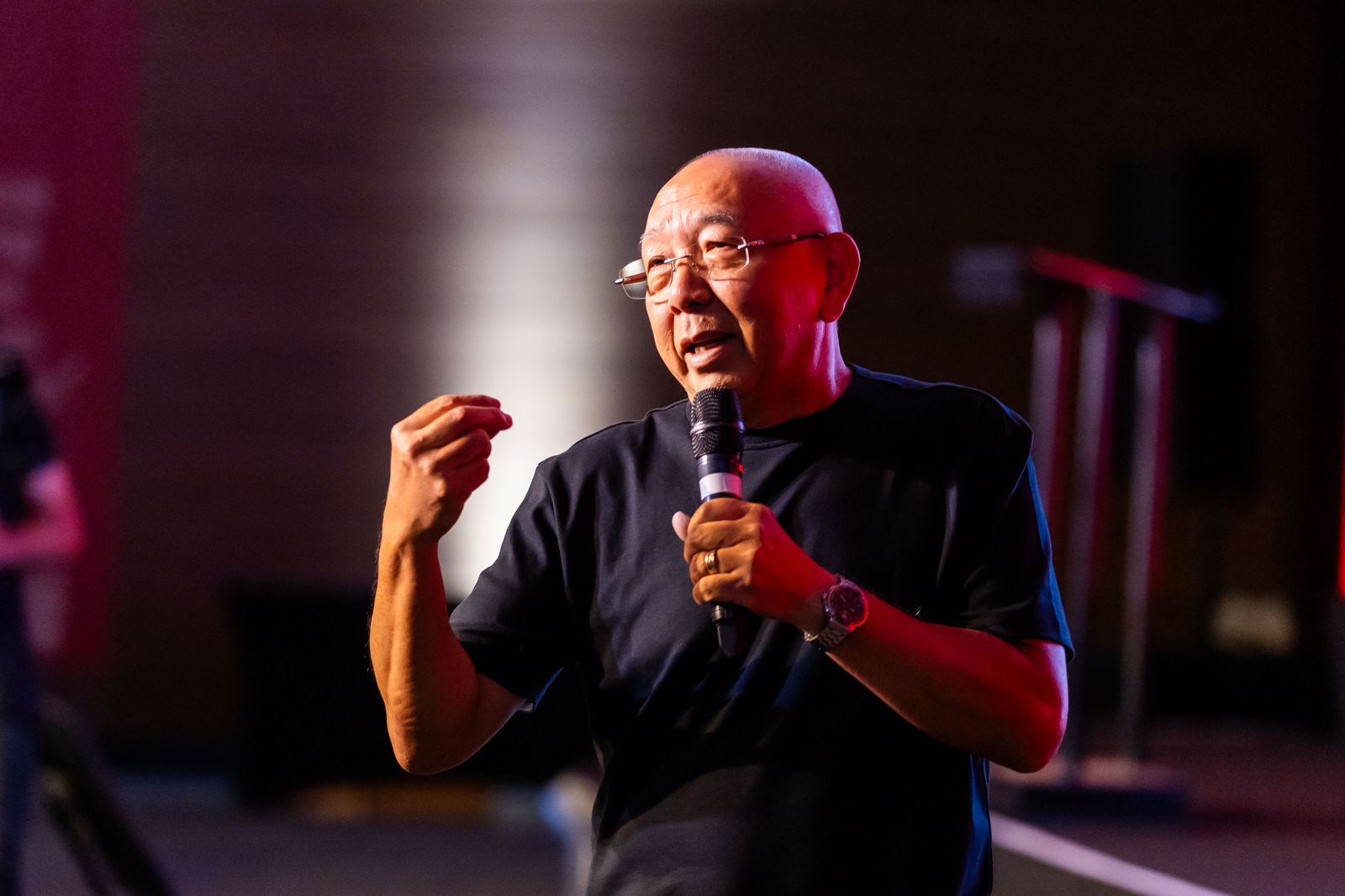 Tadashi Kadomoto apresenta palestra 'Vivendo com Inteligência Emocional' em Manaus