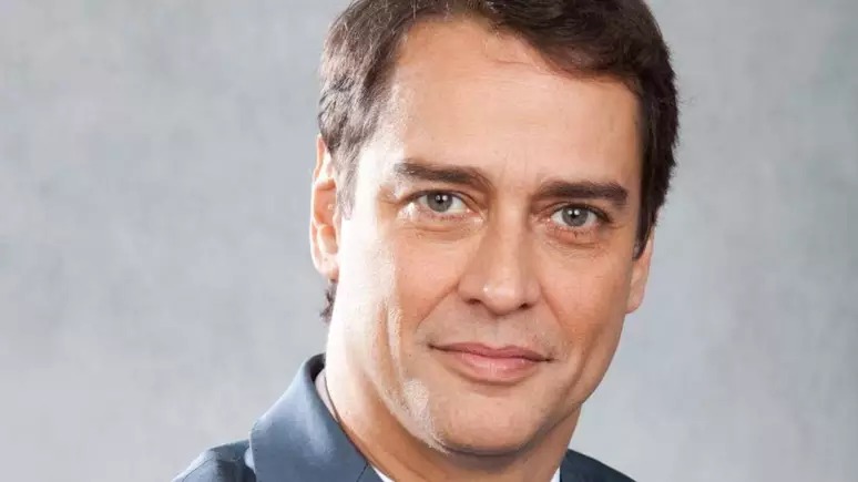 Marcello Antony diz que filhos trabalham como faxineiro e auxiliar de cozinha