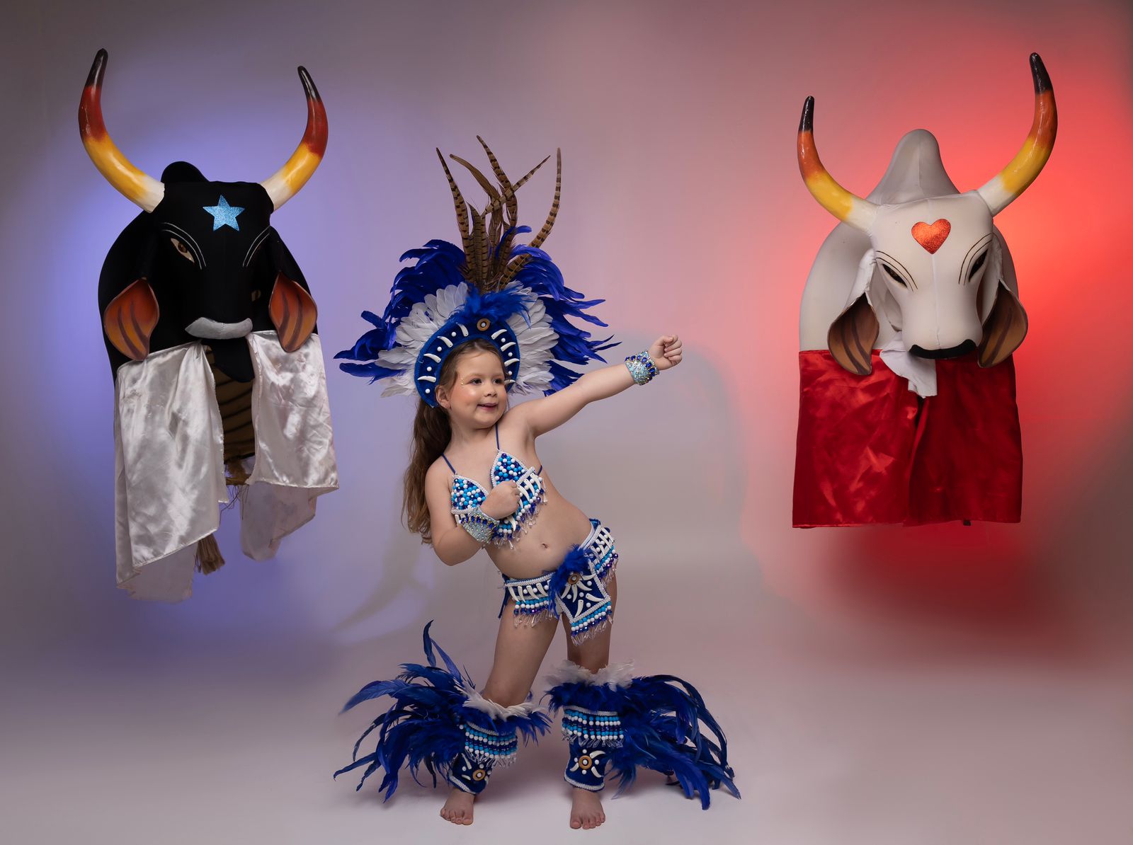 Amazonense de 4 anos lança canal no Youtube com vídeos sobre Festival de Parintins