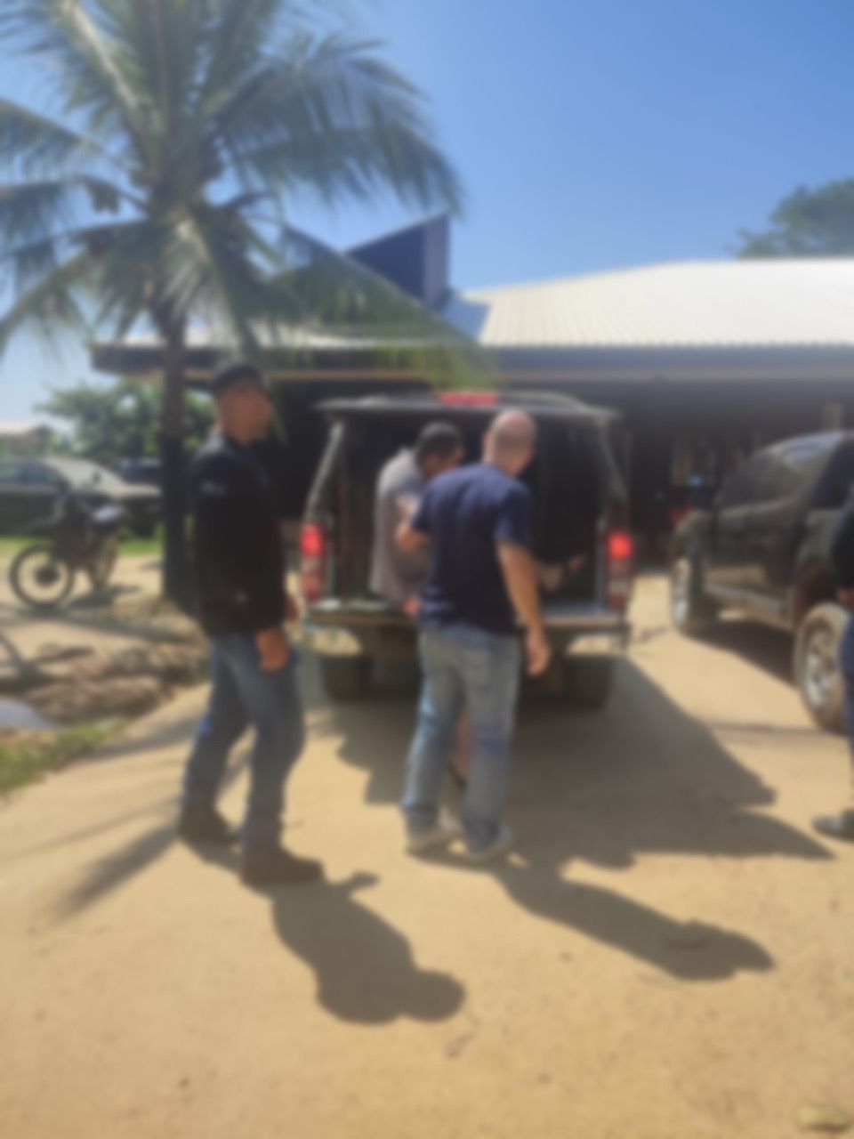 Homem é preso por invadir casa da ex com facão para ameaçá-la de morte em Eirunepé