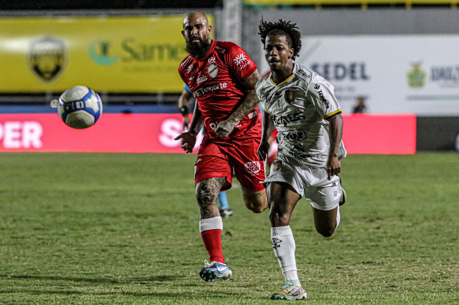 Amazonas FC perde em casa para Vila Nova e aumenta risco de rebaixamento
