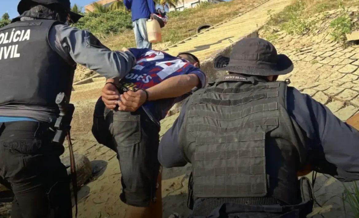 Homem é preso por ameaçar e estuprar a própria prima de 9 anos em Boca do Acre