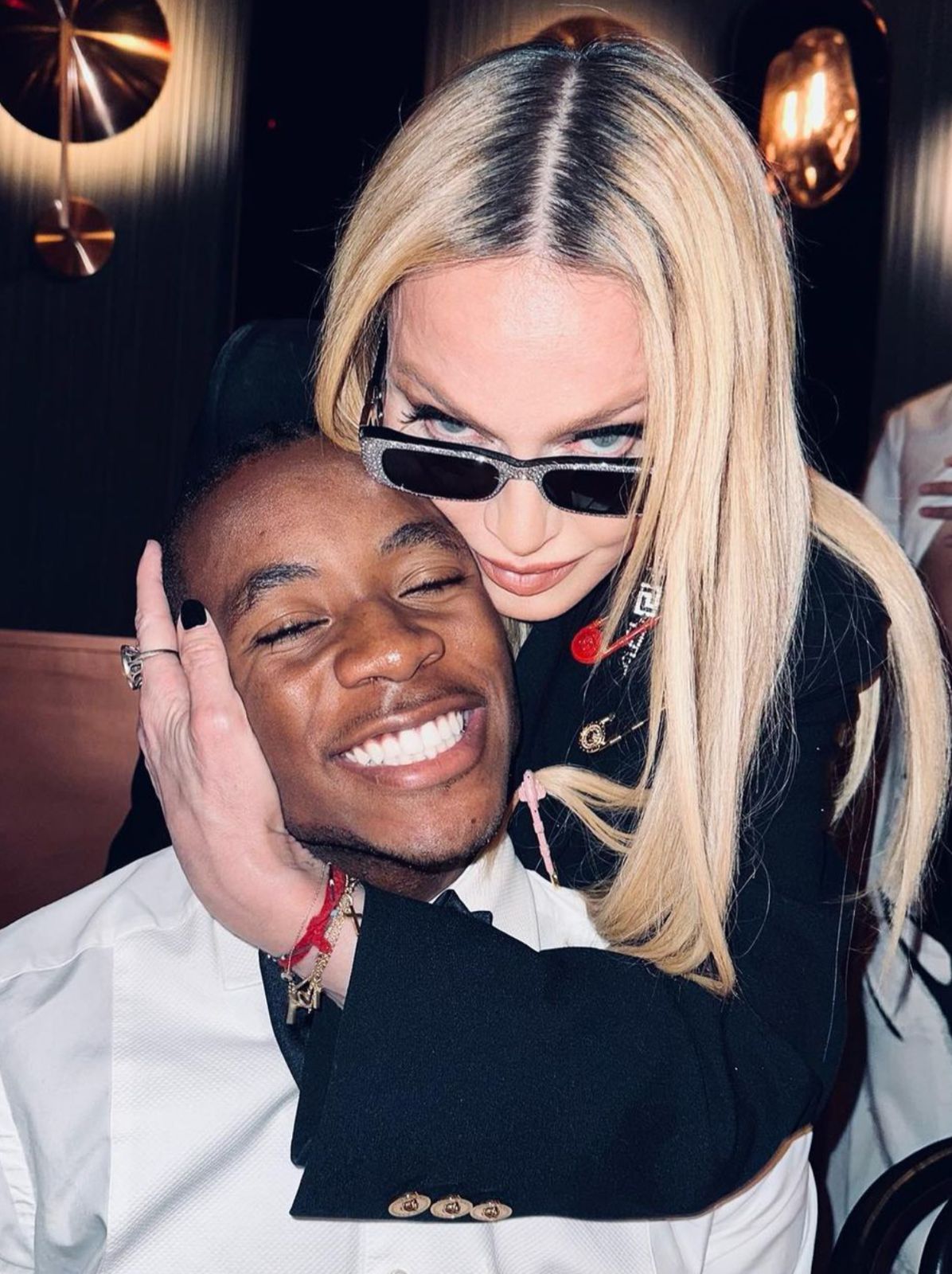 David Banda, filho de Madonna, vive de 'restos de comida' após deixar casa da mãe